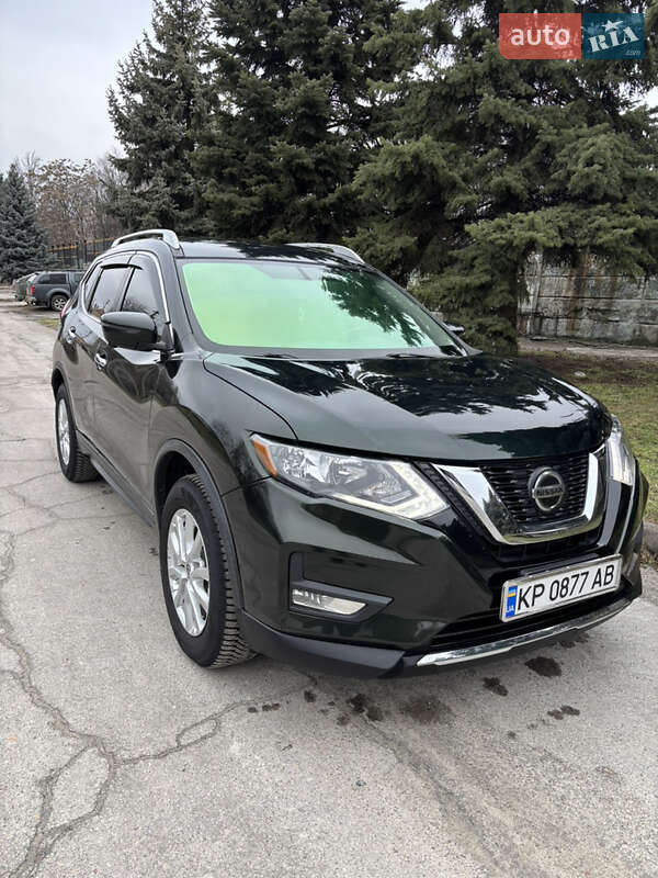 Внедорожник / Кроссовер Nissan Rogue 2018 в Запорожье