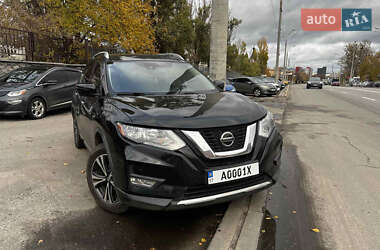 Внедорожник / Кроссовер Nissan Rogue 2017 в Харькове