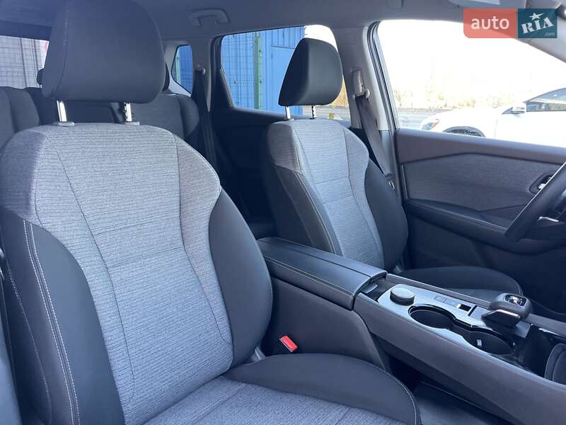 Внедорожник / Кроссовер Nissan Rogue 2023 в Сумах