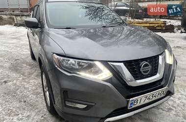 Позашляховик / Кросовер Nissan Rogue 2017 в Полтаві