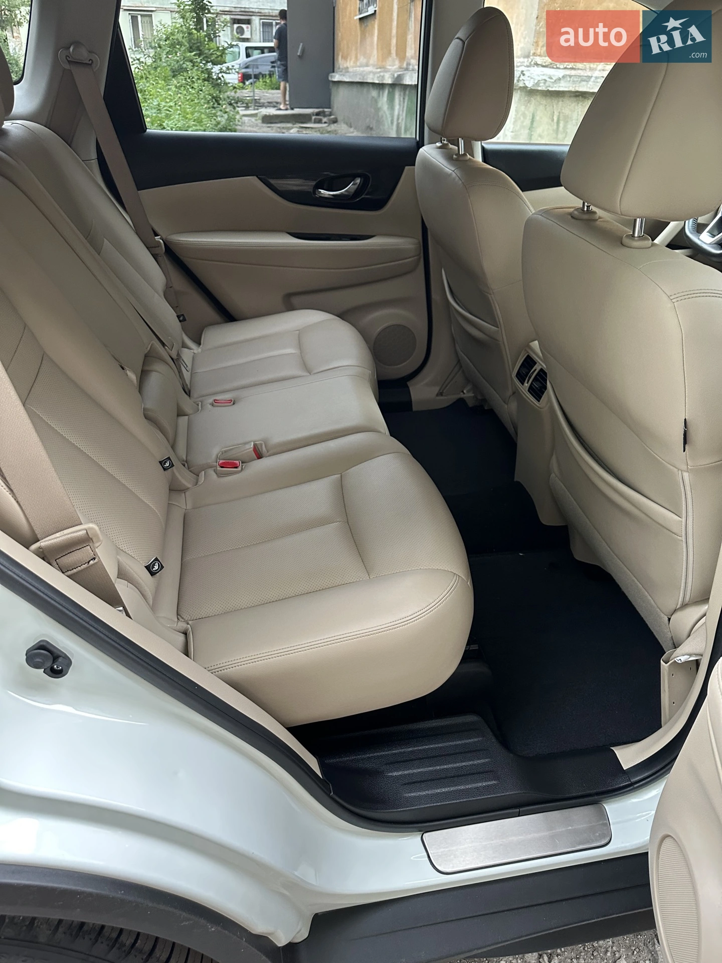 2018 Nissan Rogue - мініатюра 2