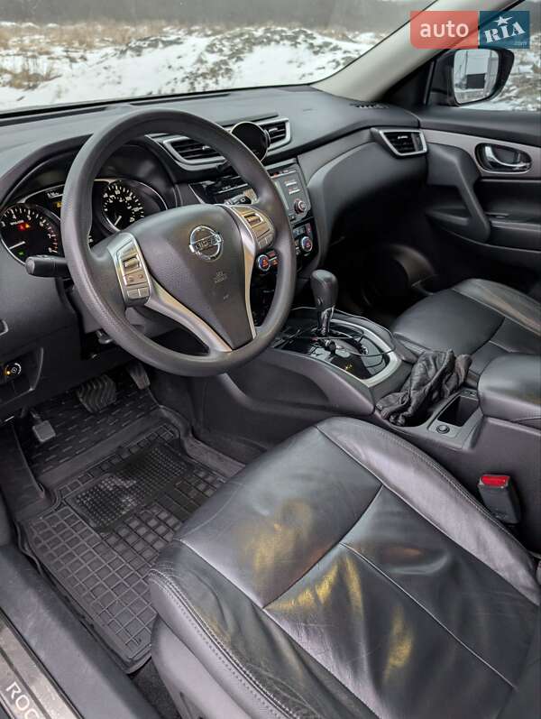 Внедорожник / Кроссовер Nissan Rogue 2014 в Львове