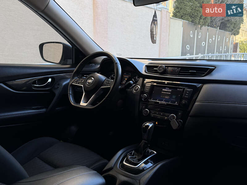 Позашляховик / Кросовер Nissan Rogue 2018 в Одесі