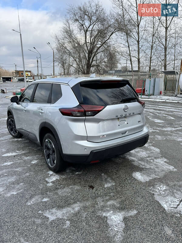 Внедорожник / Кроссовер Nissan Rogue 2024 в Днепре