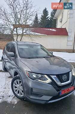 Внедорожник / Кроссовер Nissan Rogue 2019 в Шептицькому