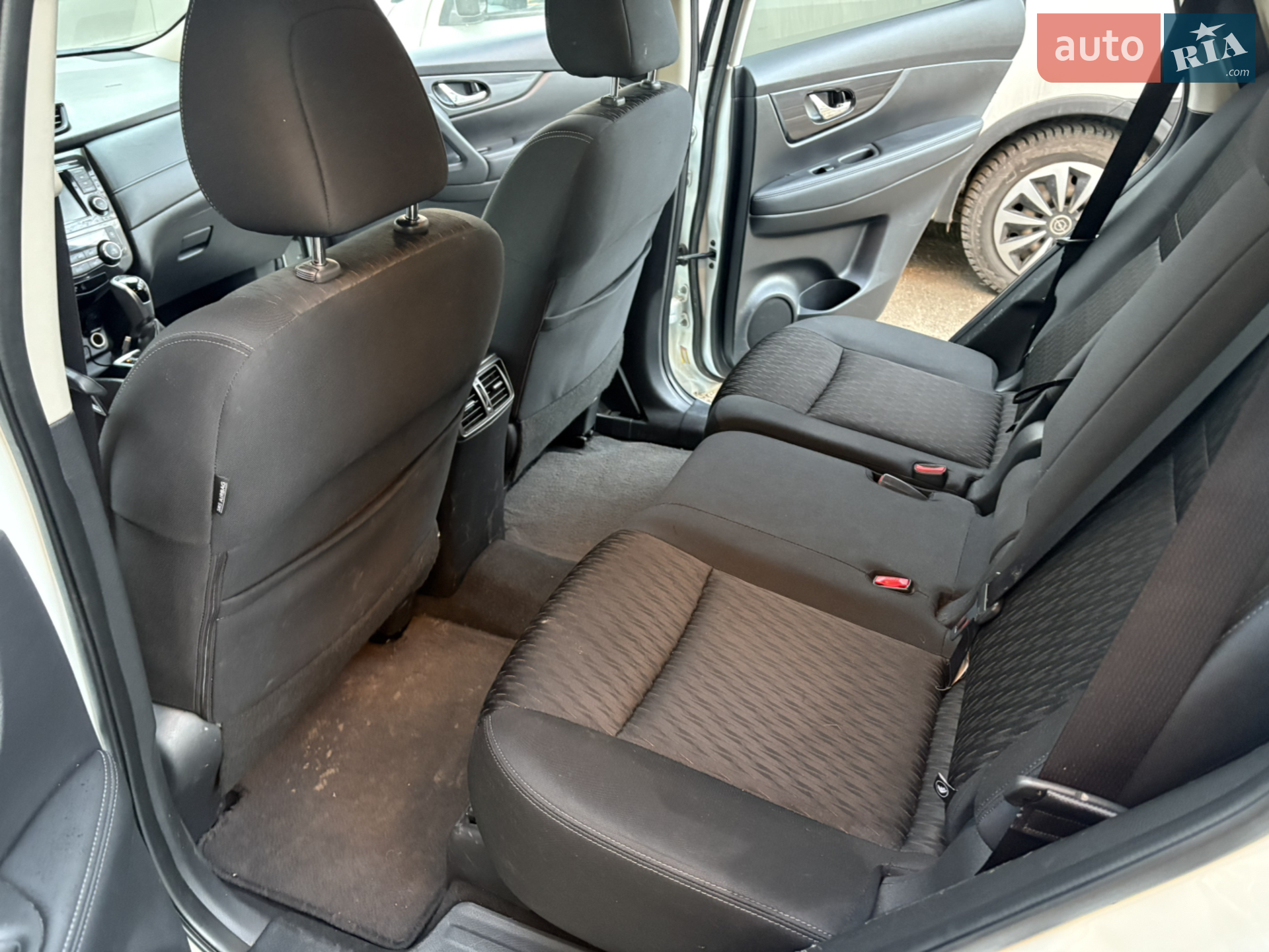 2019 Nissan Rogue - мініатюра 12