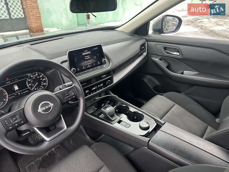 Внедорожник / Кроссовер Nissan Rogue 2024 в Изюме