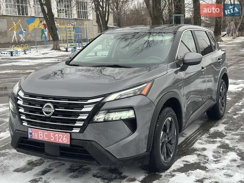 Внедорожник / Кроссовер Nissan Rogue 2024 в Изюме