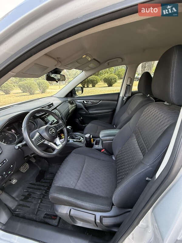 Позашляховик / Кросовер Nissan Rogue 2018 в Запоріжжі