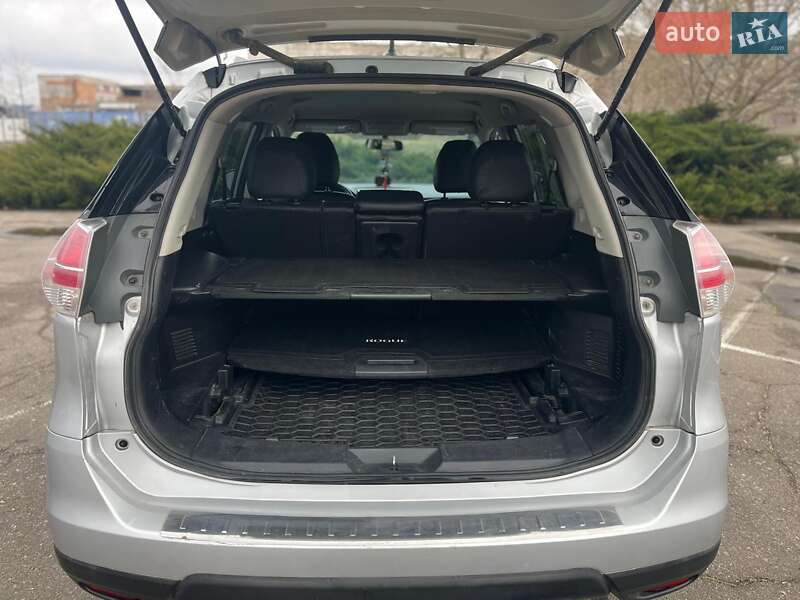 Внедорожник / Кроссовер Nissan Rogue 2014 в Николаеве