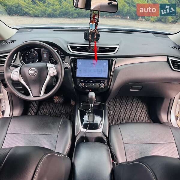 Внедорожник / Кроссовер Nissan Rogue 2014 в Николаеве