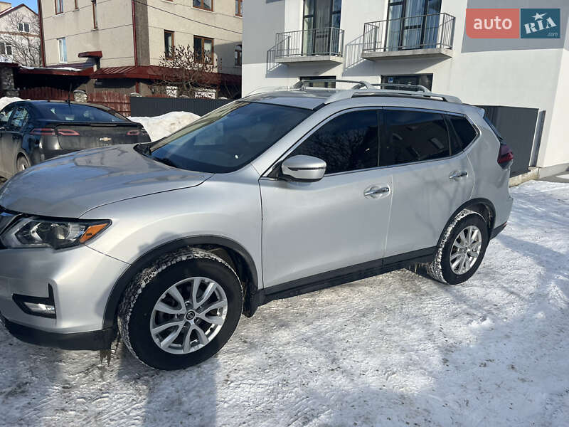 Внедорожник / Кроссовер Nissan Rogue 2019 в Тернополе