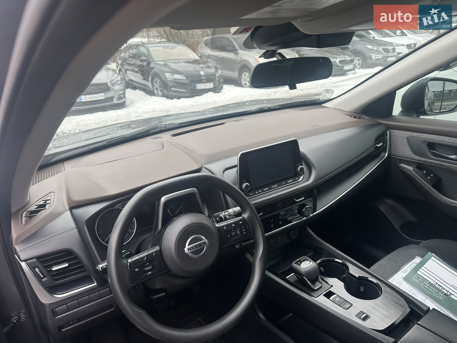 2021 Nissan Rogue - мініатюра 17