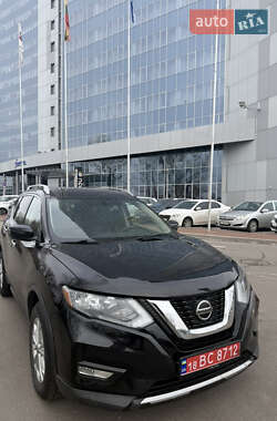 Внедорожник / Кроссовер Nissan Rogue 2018 в Киеве