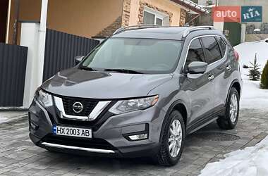 Внедорожник / Кроссовер Nissan Rogue 2018 в Хмельницком