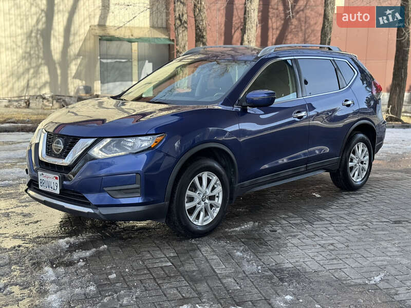Внедорожник / Кроссовер Nissan Rogue 2017 в Днепре