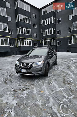 Внедорожник / Кроссовер Nissan Rogue 2017 в Ахтырке