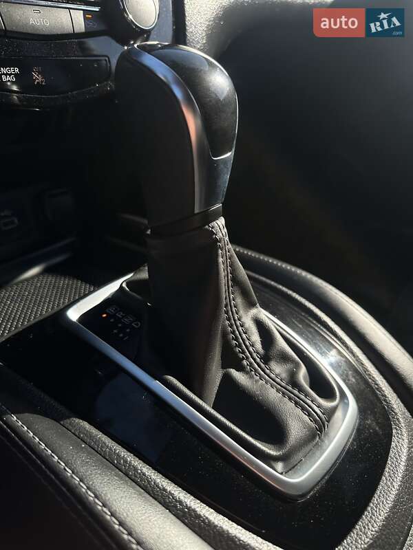 Внедорожник / Кроссовер Nissan Rogue 2018 в Белогородке фото 35 Внедорожник / Кроссовер Nissan Rogue 2018 в Белогородке