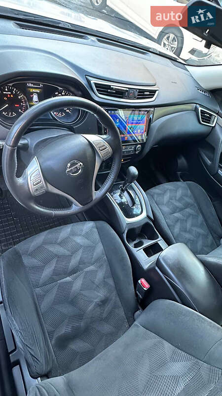 Внедорожник / Кроссовер Nissan Rogue 2015 в Киеве