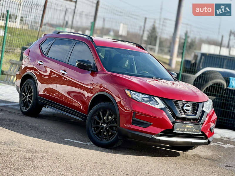 Внедорожник / Кроссовер Nissan Rogue 2017 в Киеве