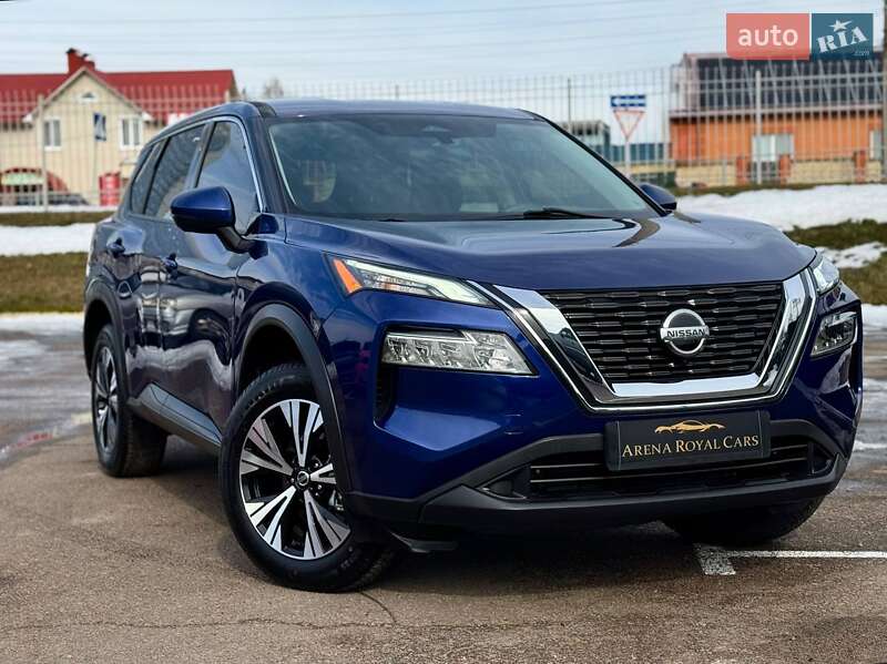 Внедорожник / Кроссовер Nissan Rogue 2021 в Киеве