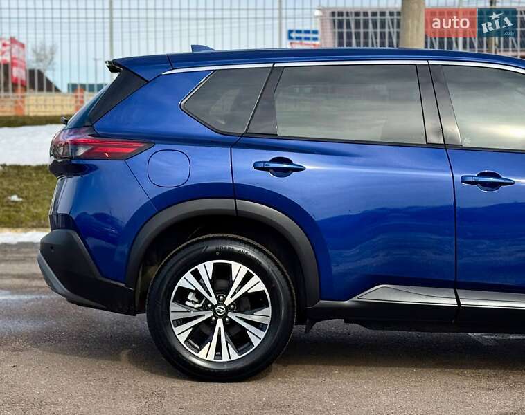 Внедорожник / Кроссовер Nissan Rogue 2021 в Киеве