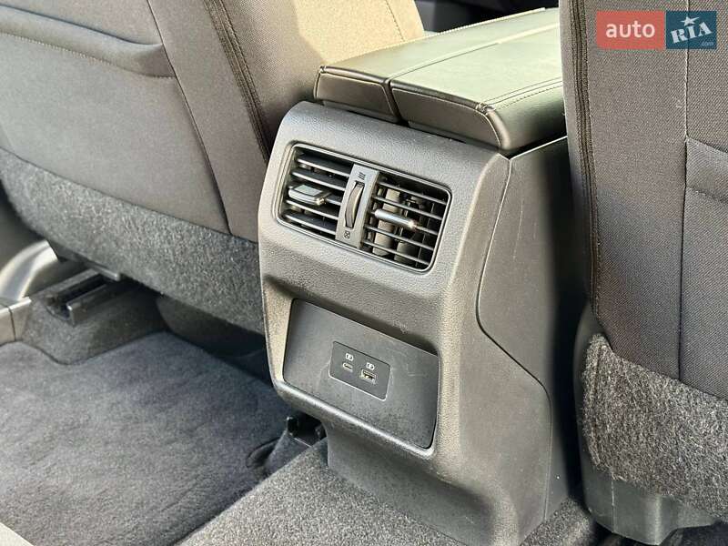 Внедорожник / Кроссовер Nissan Rogue 2021 в Киеве