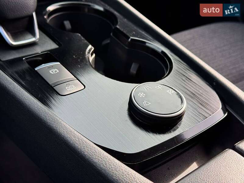 Внедорожник / Кроссовер Nissan Rogue 2021 в Киеве