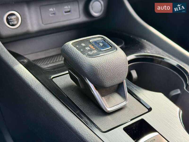 Внедорожник / Кроссовер Nissan Rogue 2021 в Киеве