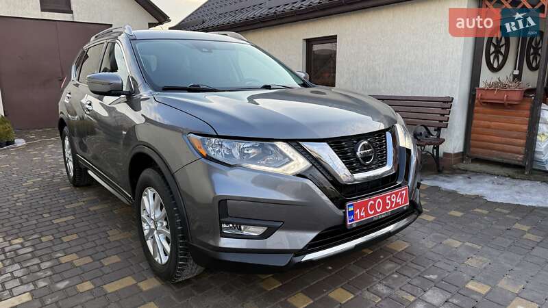 Внедорожник / Кроссовер Nissan Rogue 2020 в Виннице