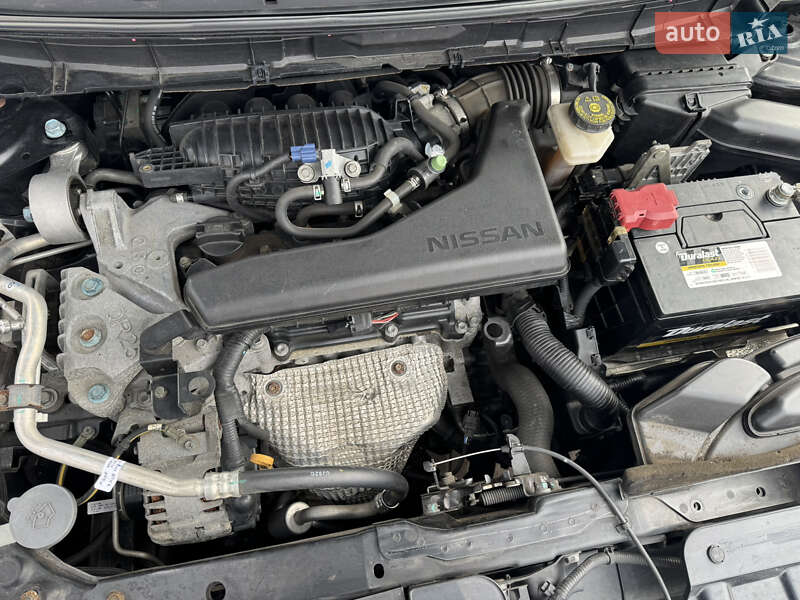 Позашляховик / Кросовер Nissan Rogue 2015 в Лубнах