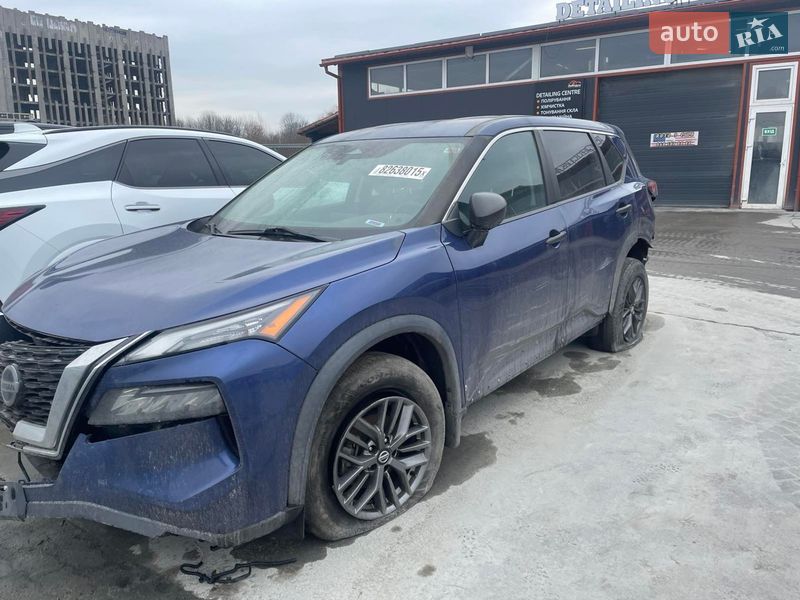 Внедорожник / Кроссовер Nissan Rogue 2021 в Львове