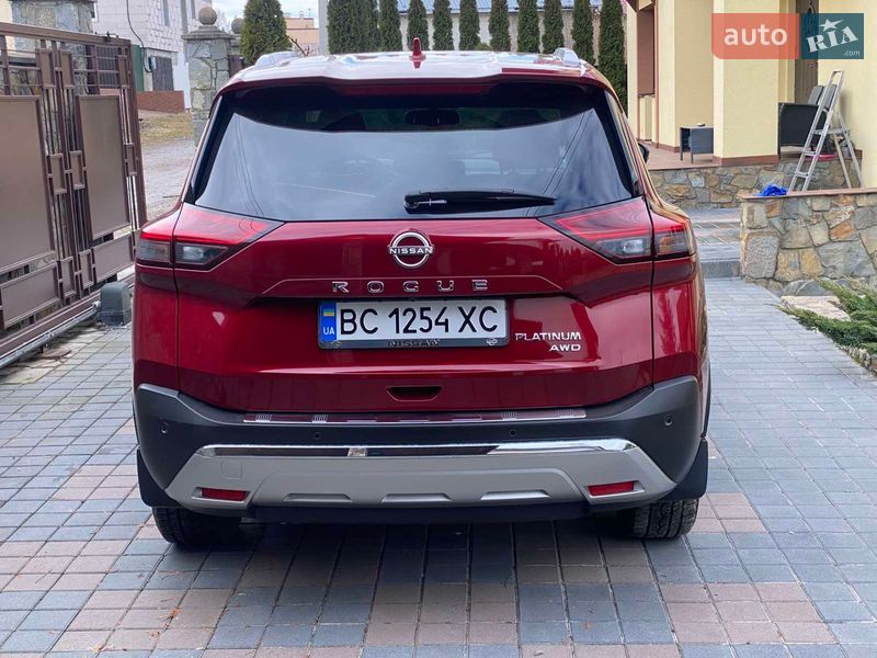 Внедорожник / Кроссовер Nissan Rogue 2023 в Дрогобыче