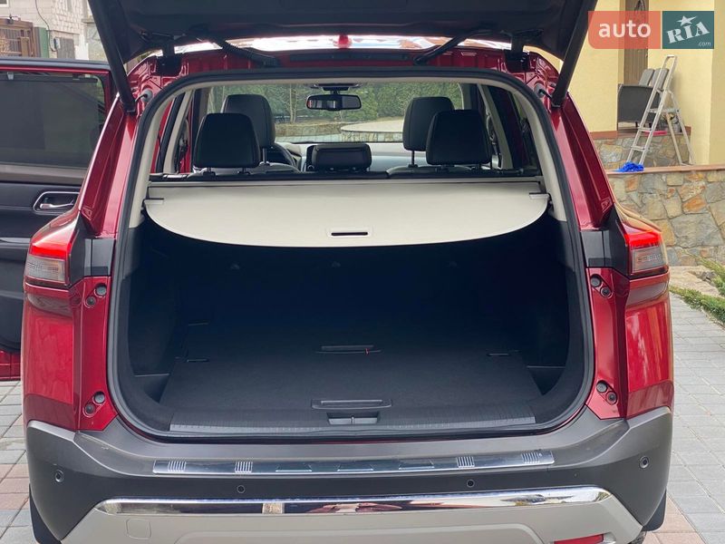 Внедорожник / Кроссовер Nissan Rogue 2023 в Дрогобыче