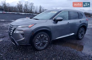 Позашляховик / Кросовер Nissan Rogue 2024 в Львові