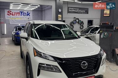 Внедорожник / Кроссовер Nissan Rogue 2021 в Львове