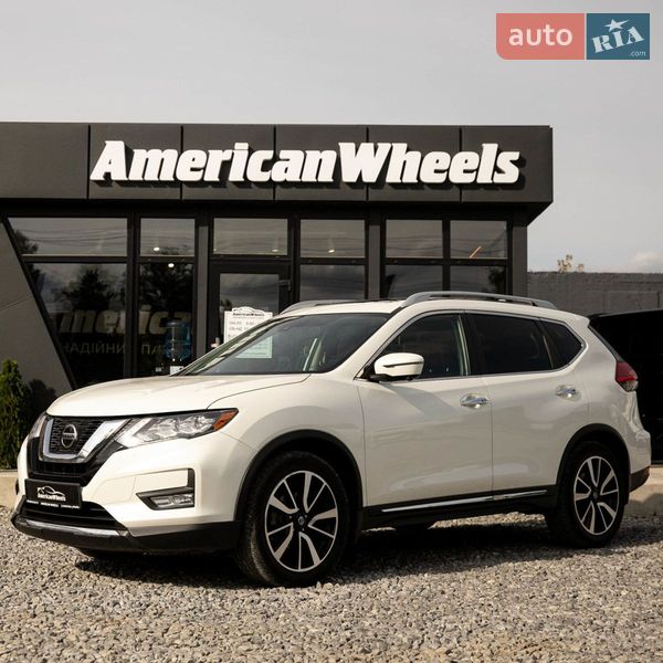 Внедорожник / Кроссовер Nissan Rogue 2019 в Черновцах