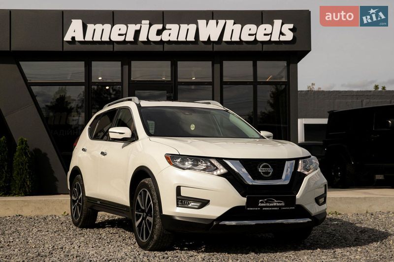 Внедорожник / Кроссовер Nissan Rogue 2019 в Черновцах