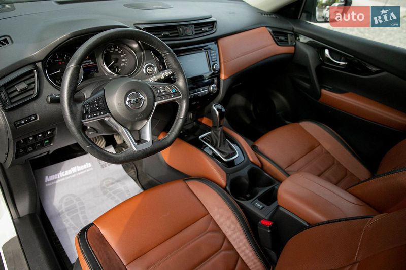 Внедорожник / Кроссовер Nissan Rogue 2019 в Черновцах