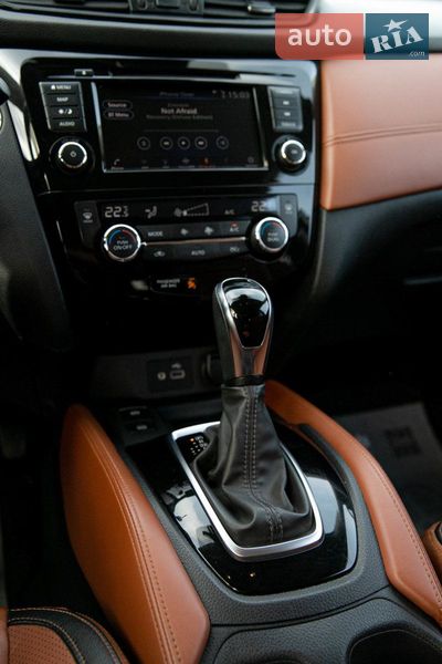 Внедорожник / Кроссовер Nissan Rogue 2019 в Черновцах