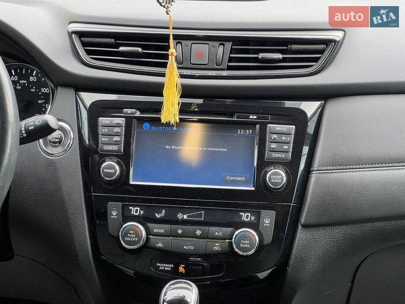 Внедорожник / Кроссовер Nissan Rogue 2017 в Ивано-Франковске