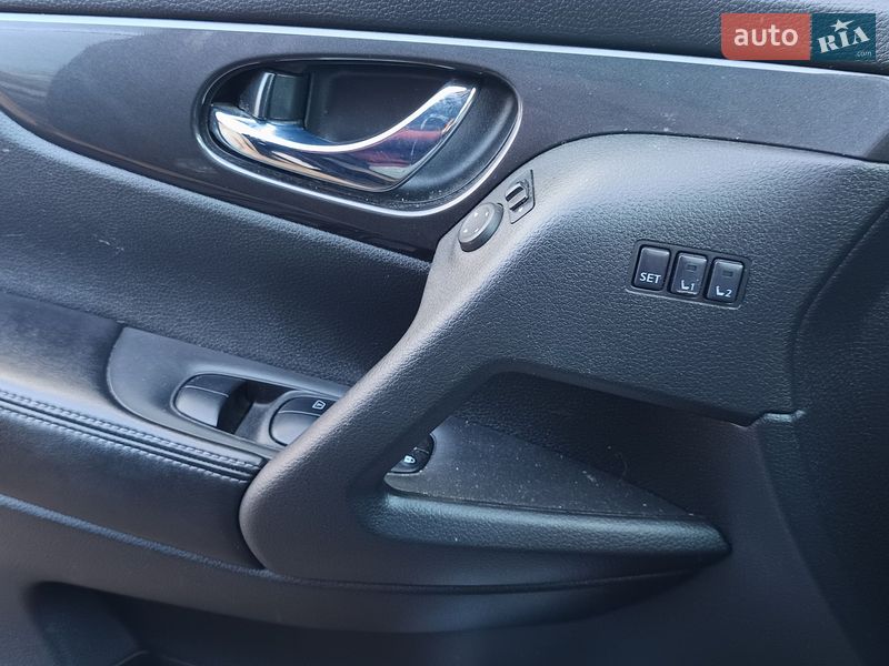 Внедорожник / Кроссовер Nissan Rogue 2019 в Киеве