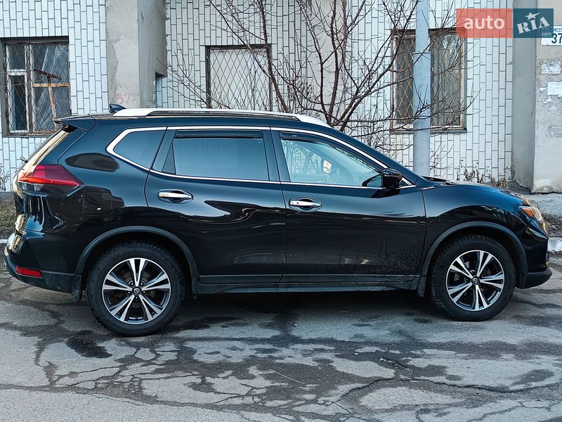 Внедорожник / Кроссовер Nissan Rogue 2019 в Киеве