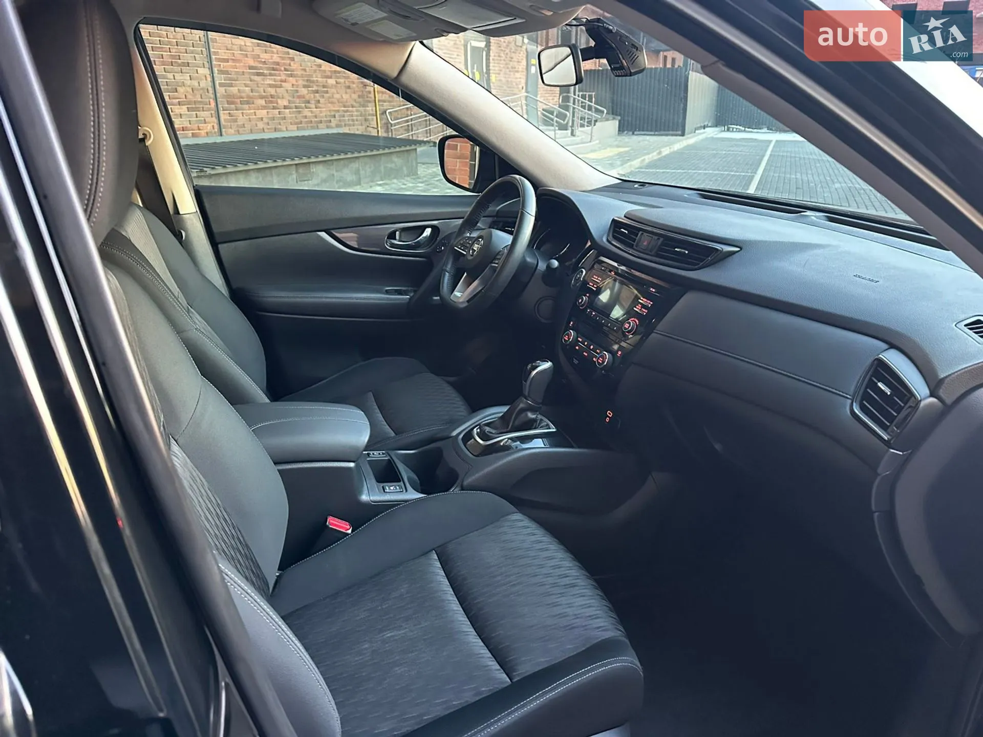 2017 Nissan Rogue - мініатюра 14