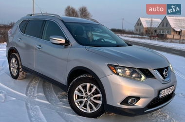 Внедорожник / Кроссовер Nissan Rogue 2016 в Харькове