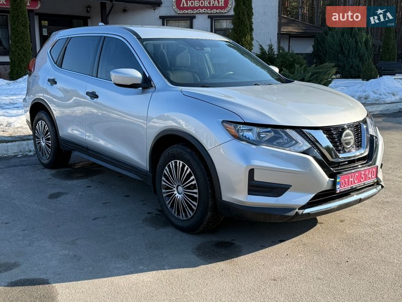 Внедорожник / Кроссовер Nissan Rogue 2019 в Киеве