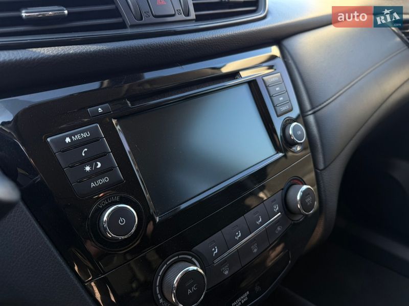 Внедорожник / Кроссовер Nissan Rogue 2019 в Киеве