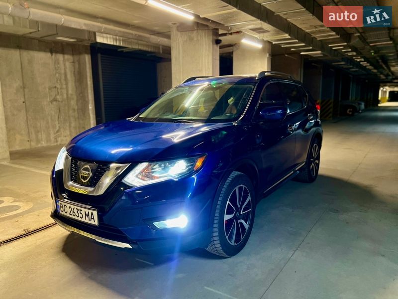 Внедорожник / Кроссовер Nissan Rogue 2016 в Львове