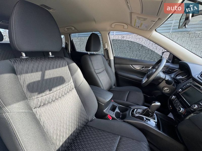 Внедорожник / Кроссовер Nissan Rogue 2018 в Луцке