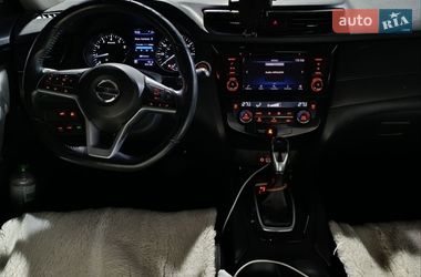 Позашляховик / Кросовер Nissan Rogue 2018 в Івано-Франківську